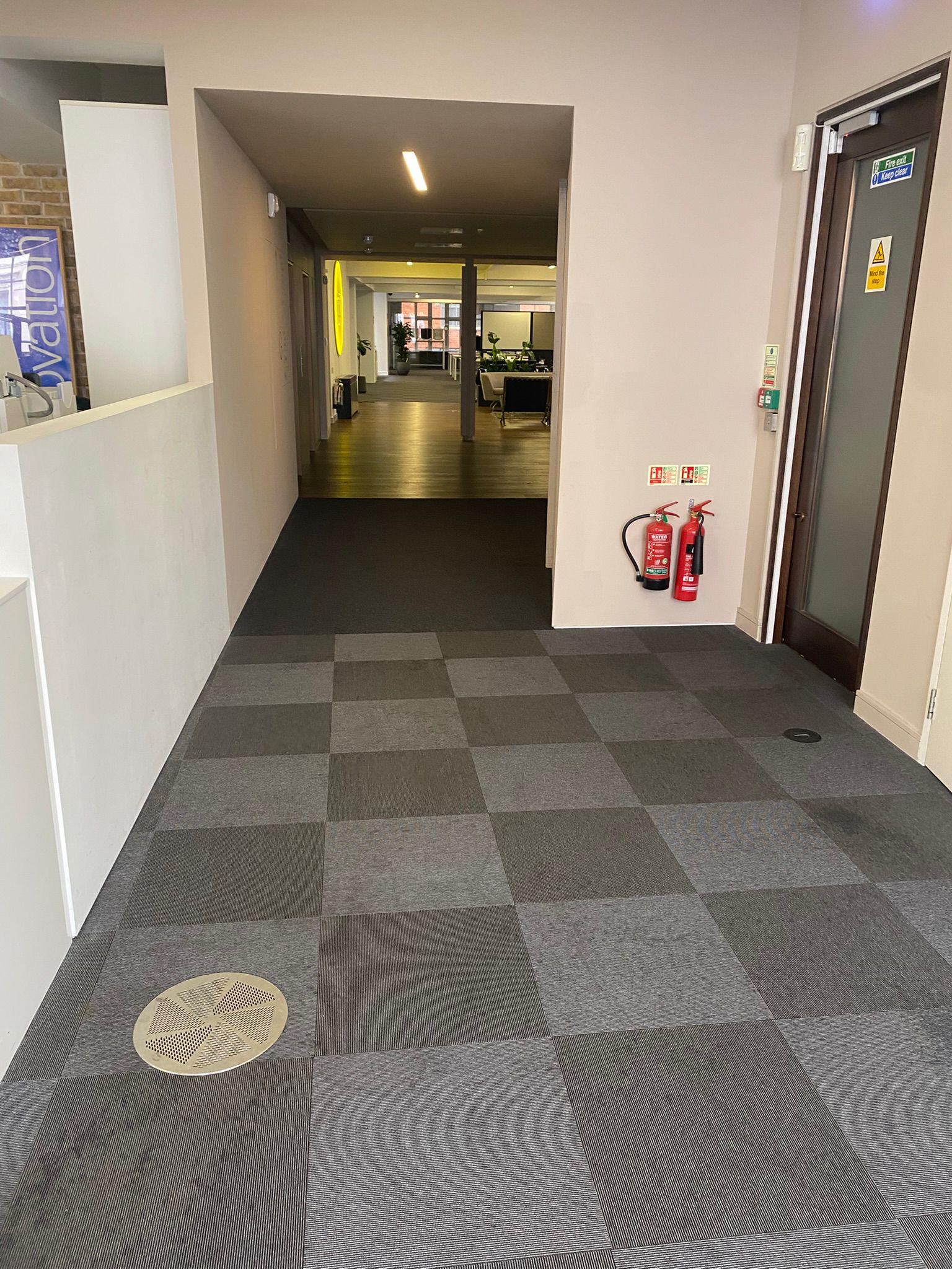 commercial carpet cleaning 4 1